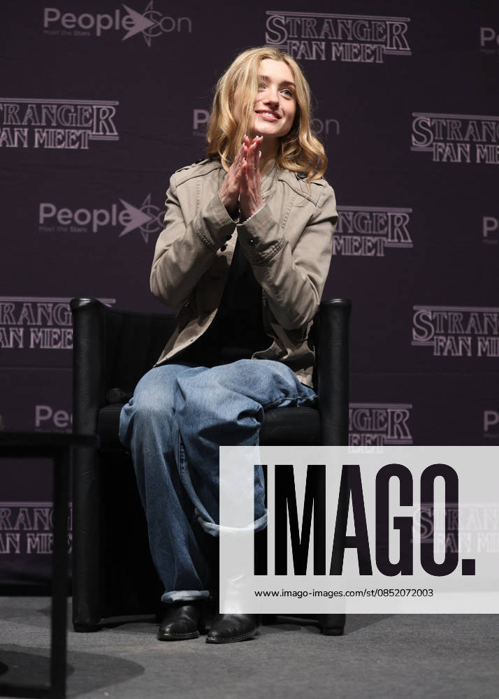 Exclusive Natalia Dyer at the SFM9 Stranger Things Cult Series Convention at the Villepinte Exhibition Center on March 28, 2026 Denis Guignbourg Bestimage Exclusive For Germany call for price SFM9 Stranger Things Cult Series Convention at the Villepinte Exhibition Center on March 28, 2026 Paris France