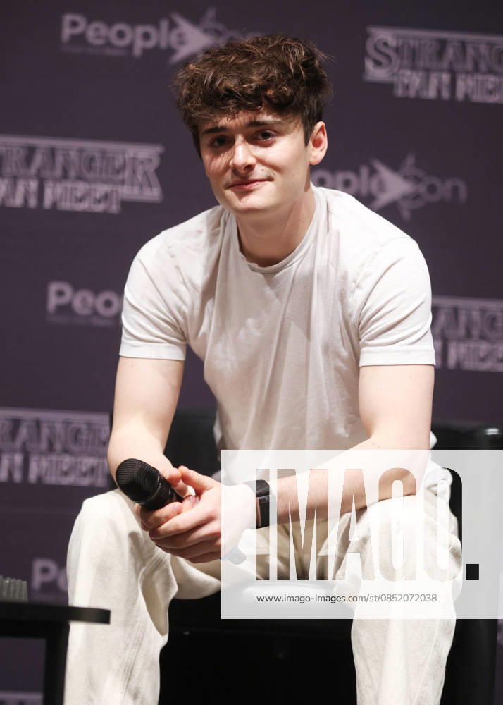 Exclusive Noah Schnapp at the SFM9 Stranger Things Cult Series Convention at the Villepinte Exhibition Center on March 28, 2026 Denis Guignbourg Bestimage Exclusive For Germany call for price SFM9 Stranger Things Cult Series Convention at the Villepinte Exhibition Center on March 28, 2026 Paris France