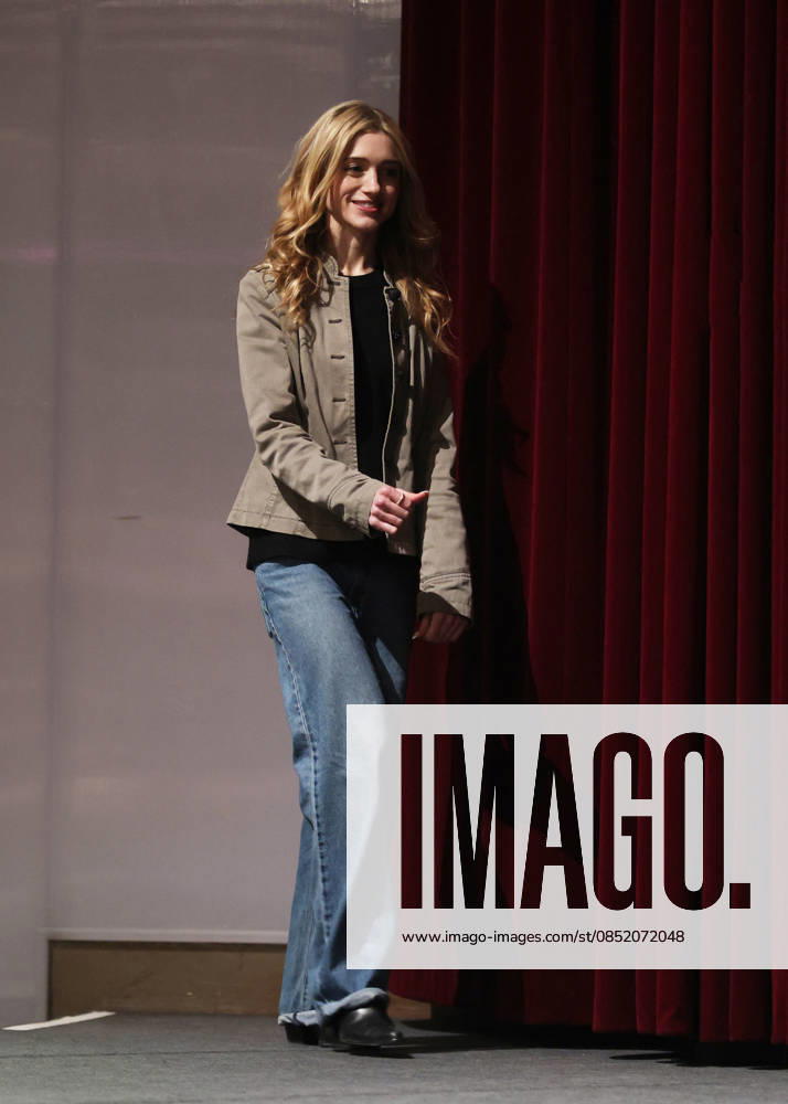Exclusive Natalia Dyer at the SFM9 Stranger Things Cult Series Convention at the Villepinte Exhibition Center on March 28, 2026 Denis Guignbourg Bestimage Exclusive For Germany call for price SFM9 Stranger Things Cult Series Convention at the Villepinte Exhibition Center on March 28, 2026 Paris France
