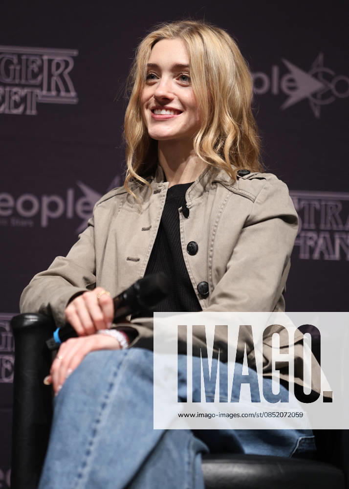 Exclusive Natalia Dyer at the SFM9 Stranger Things Cult Series Convention at the Villepinte Exhibition Center on March 28, 2026 Denis Guignbourg Bestimage Exclusive For Germany call for price SFM9 Stranger Things Cult Series Convention at the Villepinte Exhibition Center on March 28, 2026 Paris France