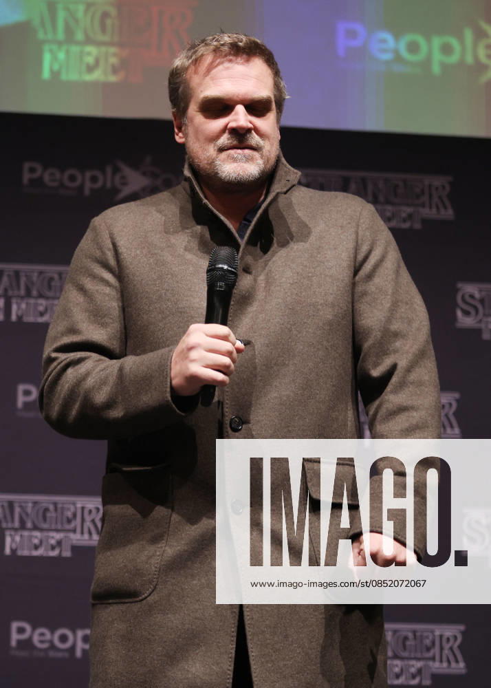 Exclusive David Harbour at the SFM9 Stranger Things Cult Series Convention at the Villepinte Exhibition Center on March 28, 2026 Denis Guignbourg Bestimage Exclusive For Germany call for price SFM9 Stranger Things Cult Series Convention at the Villepinte Exhibition Center on March 28, 2026 Paris France