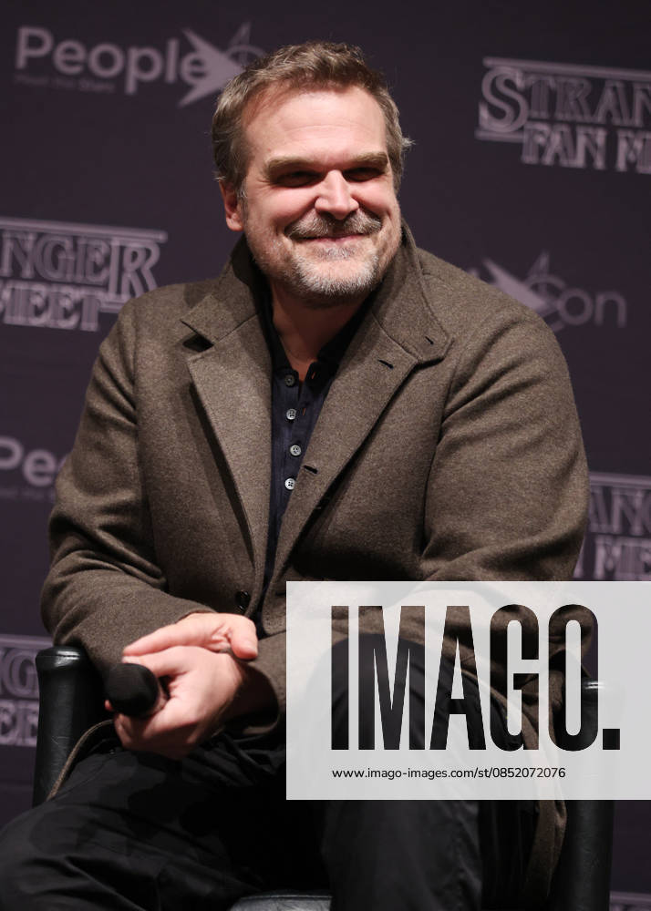 Exclusive David Harbour at the SFM9 Stranger Things Cult Series Convention at the Villepinte Exhibition Center on March 28, 2026 Denis Guignbourg Bestimage Exclusive For Germany call for price SFM9 Stranger Things Cult Series Convention at the Villepinte Exhibition Center on March 28, 2026 Paris France