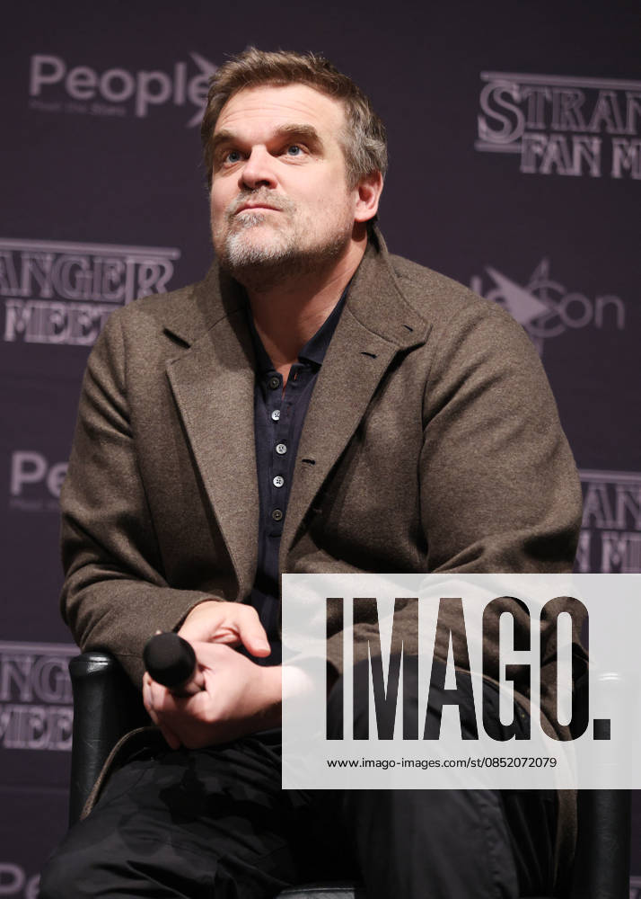 Exclusive David Harbour at the SFM9 Stranger Things Cult Series Convention at the Villepinte Exhibition Center on March 28, 2026 Denis Guignbourg Bestimage Exclusive For Germany call for price SFM9 Stranger Things Cult Series Convention at the Villepinte Exhibition Center on March 28, 2026 Paris France