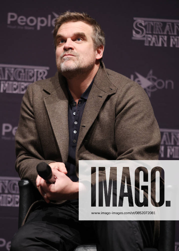Exclusive David Harbour at the SFM9 Stranger Things Cult Series Convention at the Villepinte Exhibition Center on March 28, 2026 Denis Guignbourg Bestimage Exclusive For Germany call for price SFM9 Stranger Things Cult Series Convention at the Villepinte Exhibition Center on March 28, 2026 Paris France