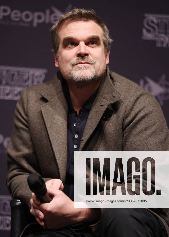 Exclusive David Harbour at the SFM9 Stranger Things Cult Series Convention at the Villepinte Exhibition Center on March 28, 2026 Denis Guignbourg Bestimage Exclusive For Germany call for price SFM9 Stranger Things Cult Series Convention at the Villepinte Exhibition Center on March 28, 2026 Paris France