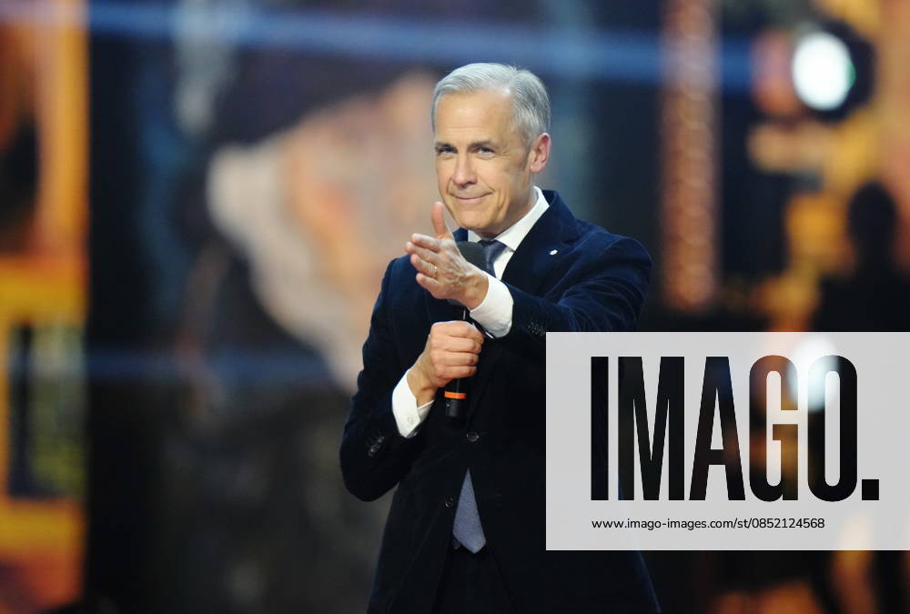 Prime Minister Mark Carney presents the Lifetime Achievement award to Joni Mitchell at the 2026 Juno Awards in Hamilton, on Sunday, March 29, 2026. Hamilton CANADA - ZUMAc35_ 20260329_zaf_c35_236