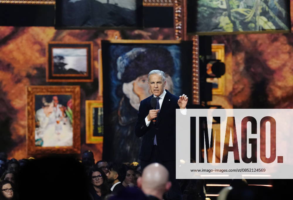 Prime Minister Mark Carney presents the Lifetime Achievement award to Joni Mitchell at the 2026 Juno Awards in Hamilton, on Sunday, March 29, 2026. Hamilton CANADA - ZUMAc35_ 20260329_zaf_c35_237