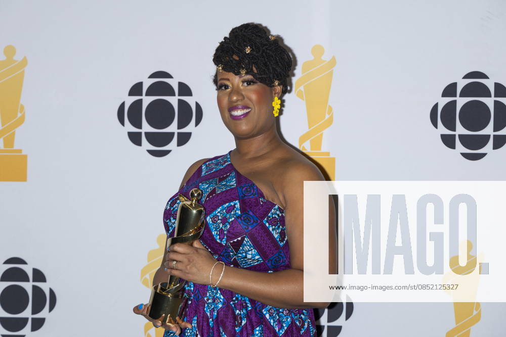 Raquel McIntosh poses for photos after winning the Teacher of the Year Award during the 2026 Juno Awards in Hamilton, on Sunday March 29, 2026. Hamilton Canada - ZUMAc35_ 20260329_zaf_c35_240