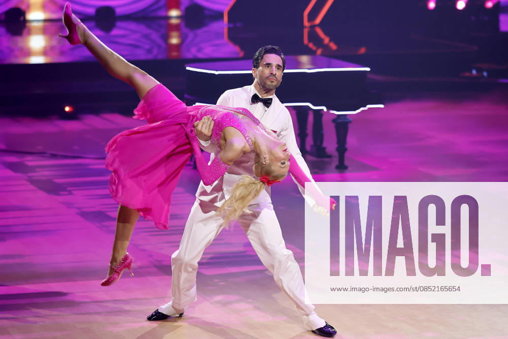 Actor Jan Kittmann GZSZ and dancer Kathrin Menzinger at the fourth dance show of the 19th season of the RTL dance show Lets Dance at the Coloneum Cologne, 29 03 2026 NRW Germany