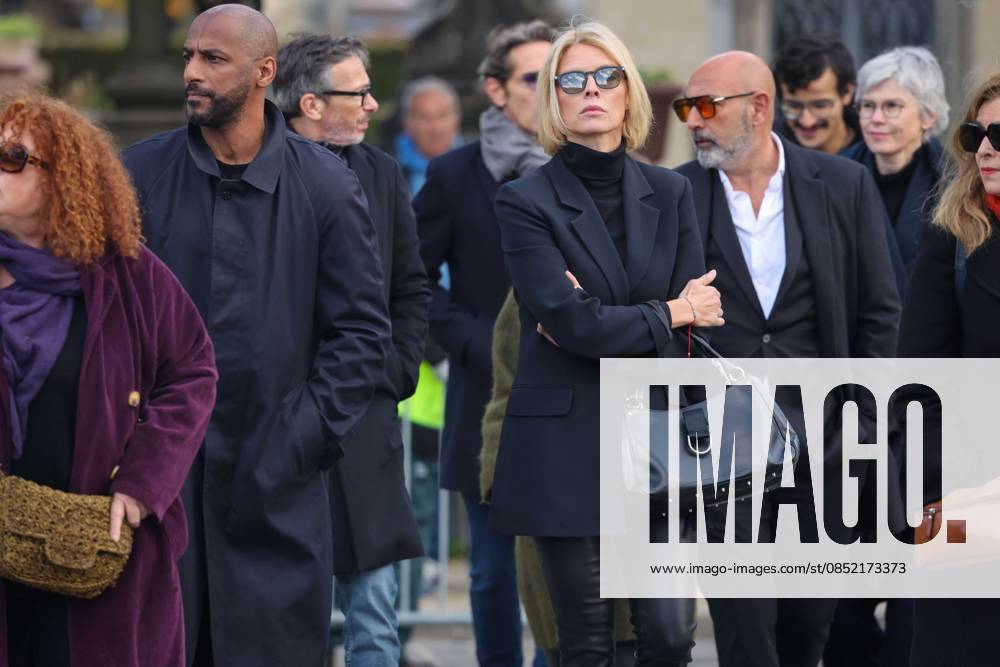 Paris, France le 30 mars 2026 - Funerailles de l actrice et realisatrice francaise Isabelle Mergault au cimetiere Pere-Lachaise - Funeral of French actress and director Isabelle Mergault at the Pere-Lachaise cemetery Ici Stomy Bugsdy, Sylvie Tellier
