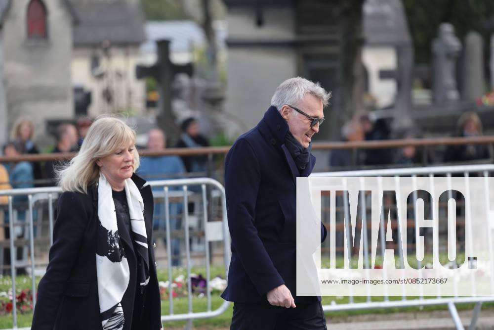 Paris, France le 30 mars 2026 - Funerailles de l actrice et realisatrice francaise Isabelle Mergault au cimetiere Pere-Lachaise - Funeral of French actress and director Isabelle Mergault at the Pere-Lachaise cemetery Ici Laurent Ruquier