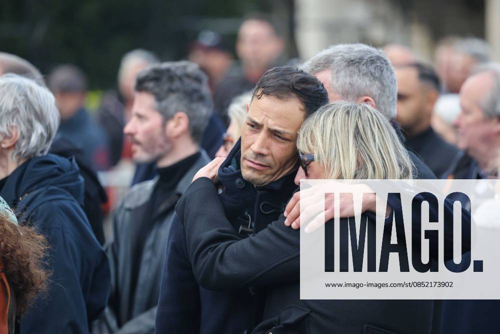Paris, France le 30 mars 2026 - Funerailles de l actrice et realisatrice francaise Isabelle Mergault au cimetiere Pere-Lachaise - Funeral of French actress and director Isabelle Mergault at the Pere-Lachaise cemetery Ici Steevy Boulay, Christine Bravo
