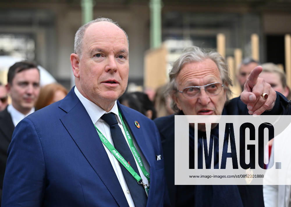 ChangeNOW 2026 meetings in Paris PARIS, FRANCE - MARCH 30: Albert II (L), Prince of Monaco visits the ‘ChangeNow 26’ at the Grand Palais in Paris on March 30, 2026. Mustafa Yalcin Anadolu Paris France. Editorial use only. Please get in touch for any other usage.