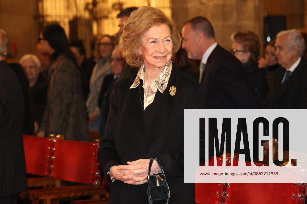 Queen Sofia attends the annual Easter concert to benefit Projecte Home Balears Queen Sofia attends the annual Easter concert, in the Cathedral Basilica of Santa Maria de Mallorca, on March 30, 2026, in Palma de Mallorca, Mallorca, Balearic Islands Spain The Balearic Symphony Orchestra and the Choir of the University of the Balearic Islands have performed the Easter concert Verdis Requiem for the benefit of Proyecto Hombre The organization has indicated that the proceeds of the program will go entirely to the treatment and prevention programs developed by the entity in the Balearic Islands 30 MARCH 2026 QUEEN SOFIA SPAIN MALORCA CONCERT EASTER BENEFICIAL BALEARIC BALEARIC ISLANDS Palma de Mallorca, Mallorca Isl Palma de Mallorca, Mallorca I