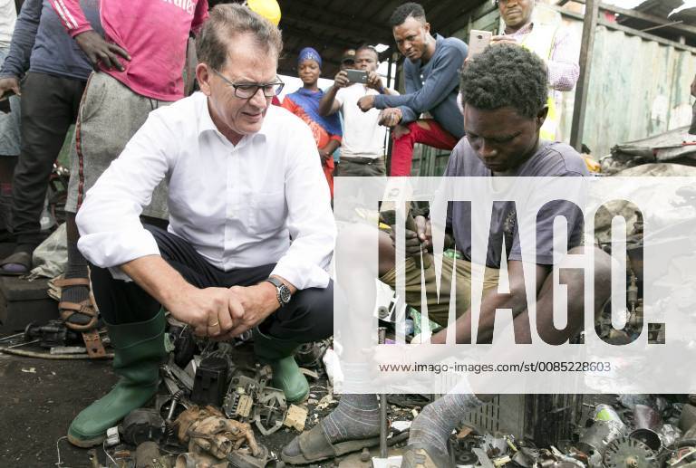 German Development Minister Gerd Mueller CSU at the electronic waste dump Old Fadama Agbogbloshie in Accra Ghana 30 08 2018 Accra Ghana