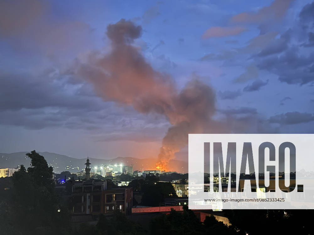 (260331) -- BUJUMBURA, March 31, 2026 -- Photo taken on March 31, 2026 shows smoke rising after explosions followed a fire at a military camp in Bujumbura Province, Burundi. Several blasts were heard in Bujumbura, Burundi s economic capital, on Tuesday, residents told Xinhua. BURUNDI-BUJUMBURA-BLASTS JuxYinhe