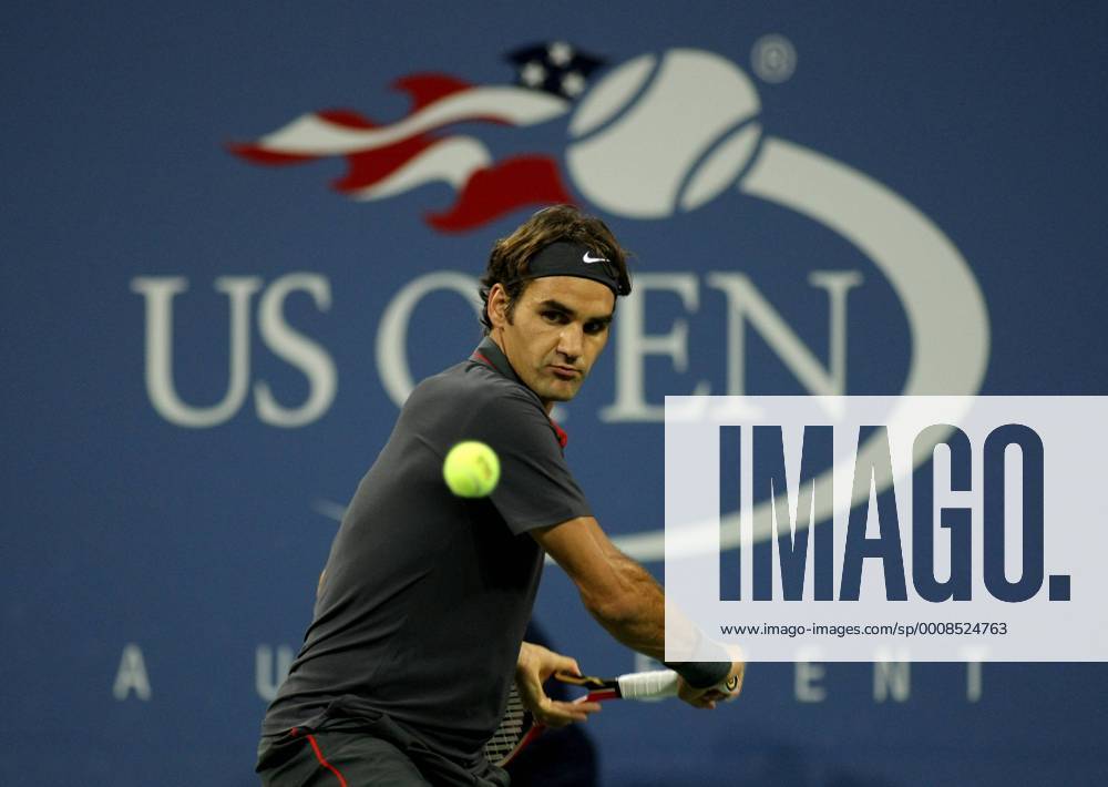 Roger Federer of Switzerland, third seed, returns the ball at the National Tennis Center on September 6, 2011 in New York. NYP20110906336