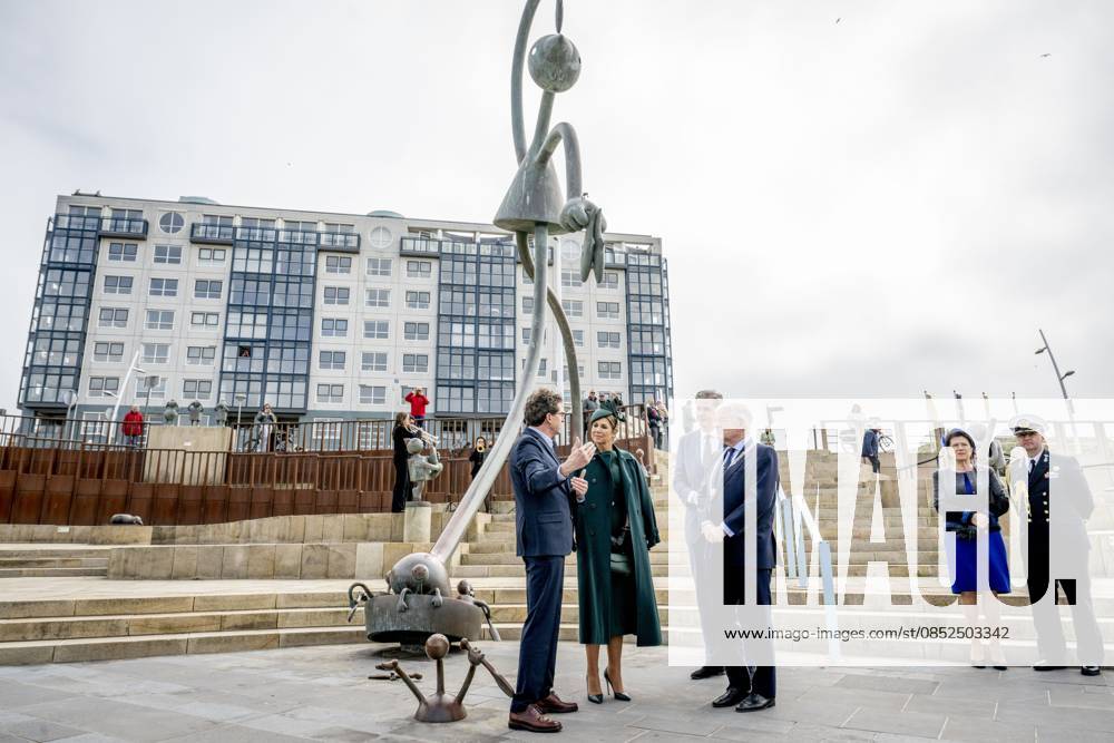 SCHEVENINGEN - Queen Maxima opens the renovated boulevard. The Scheveningen boulevard, for decades one of the best-known and most visited coastal promenades in the Netherlands, has been renewed in recent years to better accommodate the growing number of visitors and to be ready for the future. ROBIN UTRECHT ANP netherlands out - belgium out