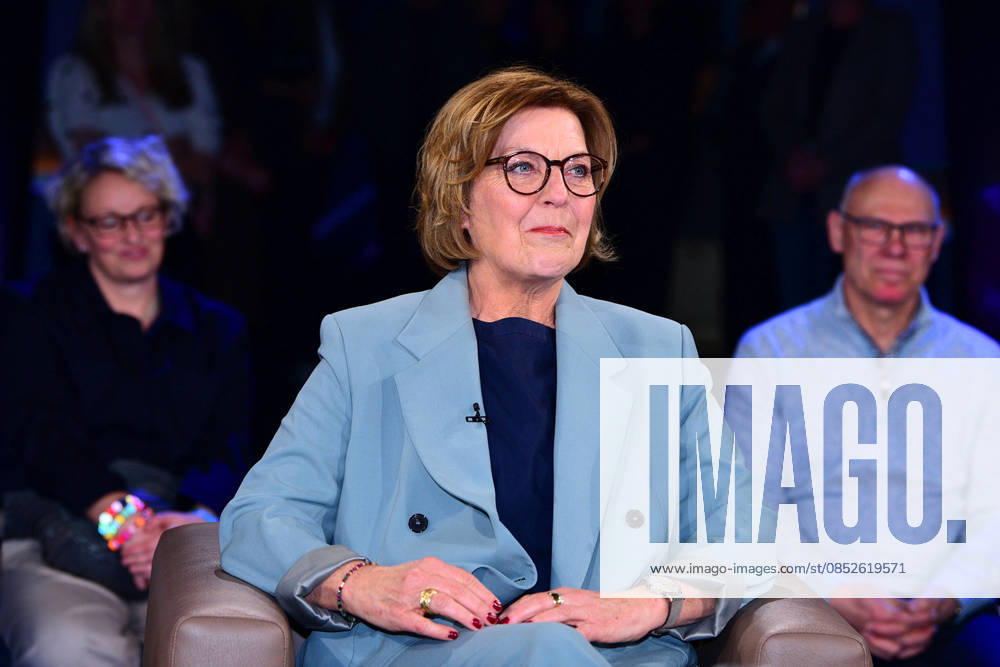 Dora Heldt as a guest on the NDR Talk Show on 3 April 2026 in Hamburg NDR Talk Show on 3 April 2026 in Hamburg