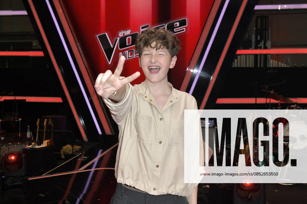 Max from Team Leony at the photocall with the finalists and coaches of the 14th season of the TV show The Voice Kids in Studio H Berlin Adlershof Berlin, 03 04 2026 Foto:xM.xBehrensx xFuturexImagex kids_6485