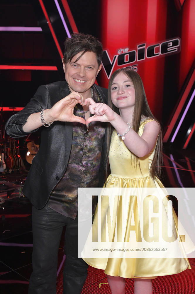 Michael Patrick Kelly and Katelyn from Team Michael Patrick at the photocall with the finalists and coaches of the 14th season of the TV show The Voice Kids at Studio H Berlin Adlershof Berlin, 03 04 2026 Foto:xM.xBehrensx xFuturexImagex kids_6488