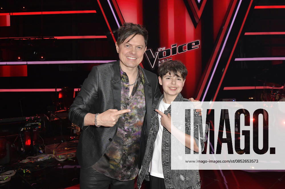Michael Patrick Kelly and Renat from Team Michael Patrick at the photocall with the finalists and coaches of the 14th season of the TV show The Voice Kids in Studio H Berlin Adlershof Berlin, 03 04 2026 Foto:xM.xBehrensx xFuturexImagex kids_6496