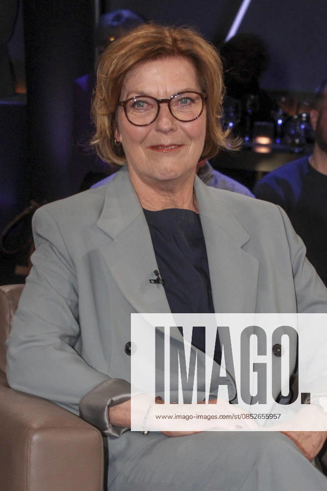 ABB TALKSHOW Dora Heldt Baerbel Schmidt German writer as guest in the NDR Talkshow , from the NDR 3 Studio on Friday 03 04 2026 in Hamburg Hamburg Germany