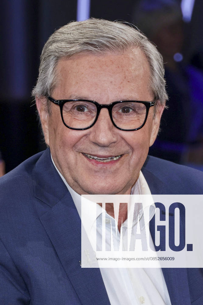 ABB TALKSHOW Jan Hofer news presenter guest on the NDR talk show , from the NDR 3 studio on Friday 03 04 2026 in Hamburg Hamburg Germany