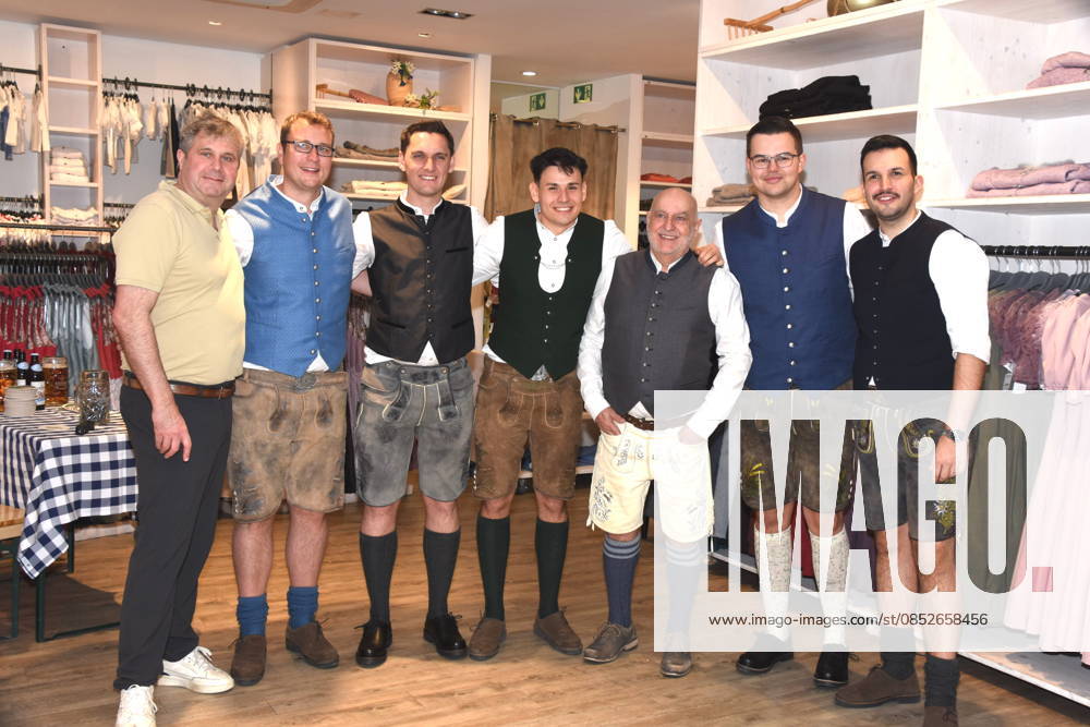 Werner von Inhaber Molthe Sports GmbH Caller Kirk Bevins Caller Charlie Corstorphine Caller Frank E