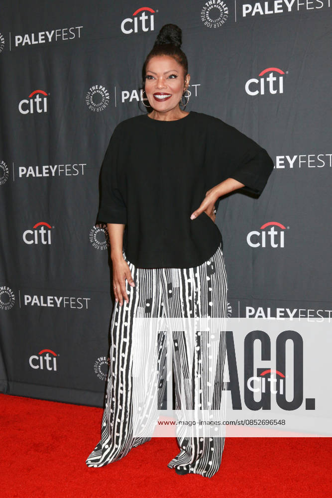 LOS ANGELES - APR 4: Yvette Nicole Brown at the PaleyFest LA 2026 - Pluribus at Dolby Theater on April 4, 2026 in Los Angeles, CA Los Angeles USA - ZUMAnc22 20260404_zaa_nc22_049