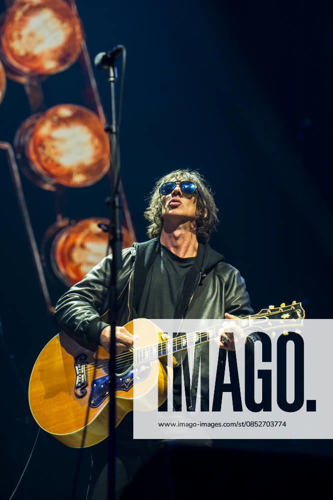 Richard Ashcroft live in Birmingham Richard Ashcroft performs songs from The Verve and his solo career live at Birmingham Utilita Arena on Saturday 04 April 2026., Credit:James Berry Avalon