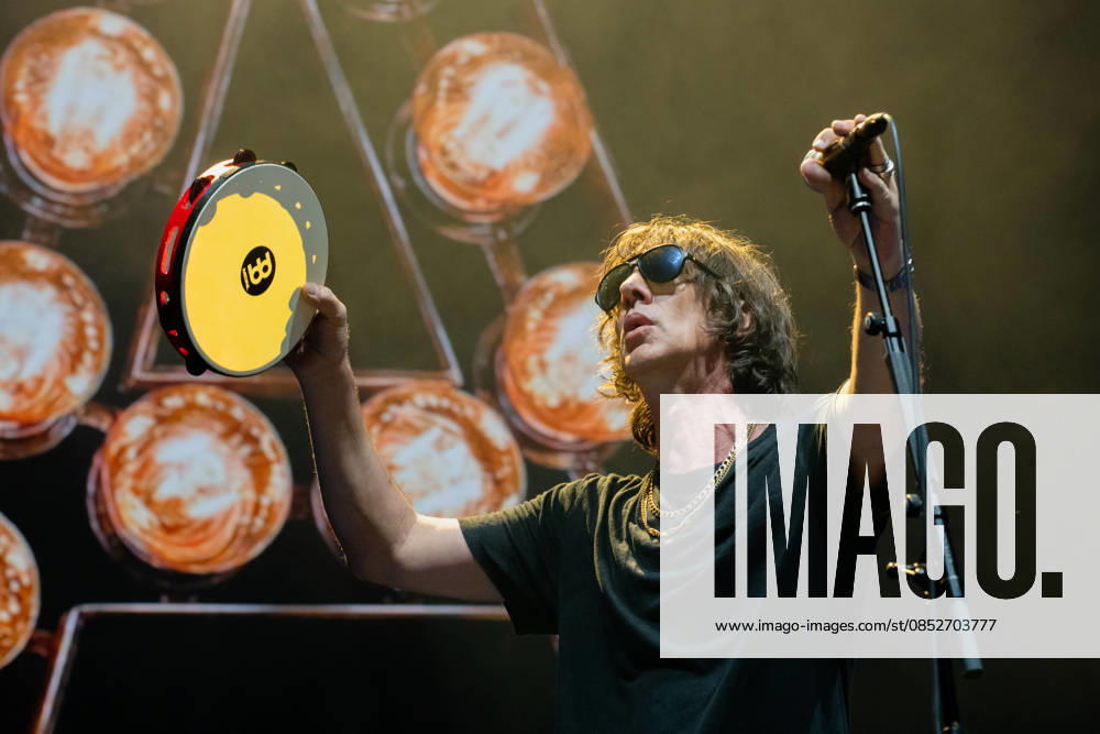 Richard Ashcroft live in Birmingham Richard Ashcroft performs songs from The Verve and his solo career live at Birmingham Utilita Arena on Saturday 04 April 2026., Credit:James Berry Avalon