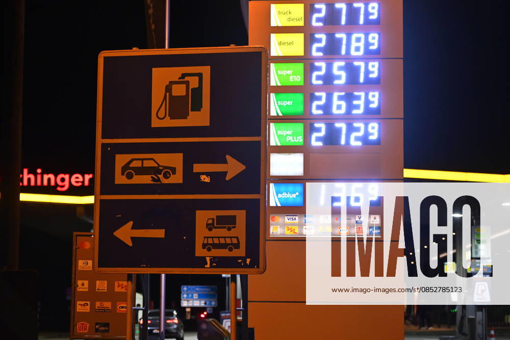 After new refueling rule DIESEL fuel reaches historic high, gasoline prices exceed historic highs No end in sight New highs in refueling every day Exploding fuel prices due to Iran war continue Gasoline prices at Koeschinger Forst gas station on A9 highway