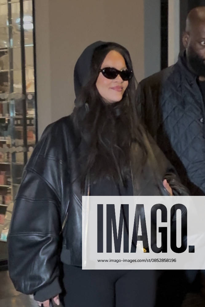 Rihanna went shopping at Galeries Lafayette in Paris on April 6, 2026 Rihanna went shopping at Galeries Lafayette in Paris on April 6, 2026 Paris France