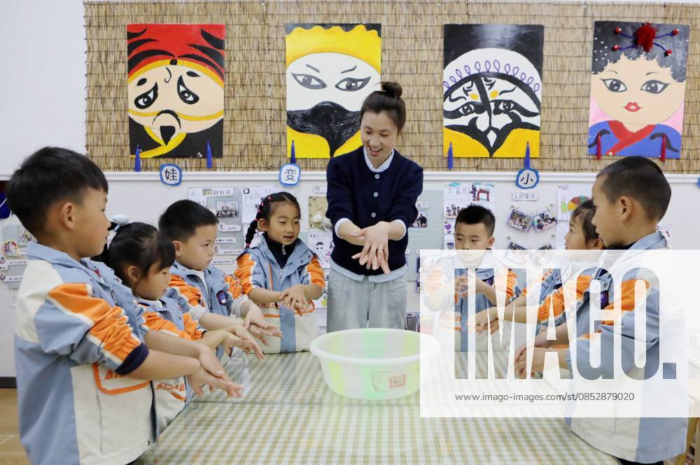 (260407) -- BEIJING, April 7, 2026 -- A teacher instructs the children in washing hands correctly at a kindergarten in Shibing County, southwest China s Guizhou Province, April 7, 2026. The World Health Day is observed annually on April 7, which marks the anniversary of the WHO s founding and raises awareness of pressing global health issues. (Photo by Xinhua) CHINA-WORLD HEALTH DAY-ACTIVITIES (CN) TaixShengzhi
