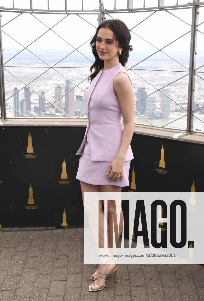 NEW YORK, NY APRIL 7 Mattea Conforti pictured as the cast of Hulus The Testaments to Visit the Empire State Building Ahead of April 8 Premiere on April 7, 2026 in New York City Credit John Fycke AdMedia 454822 2026 04 07 New York New York City