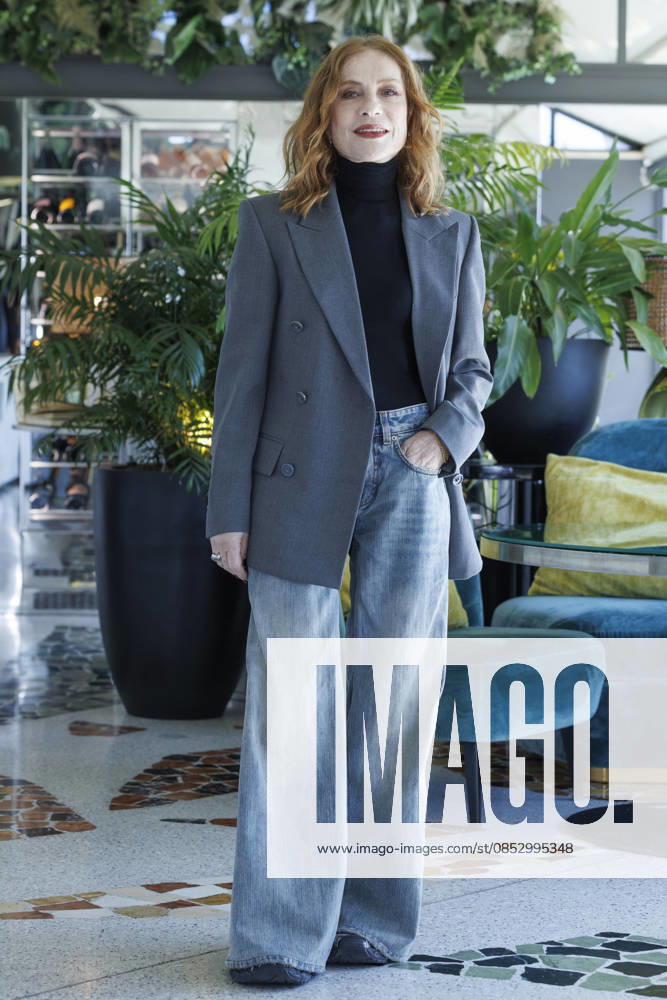 Isabelle Huppert attends the photocall for the movie La donna più ricca del mondo at Sofitel HTL Villa Borghese. Rome Italy - ZUMAs197 20260408_aaa_s197_004