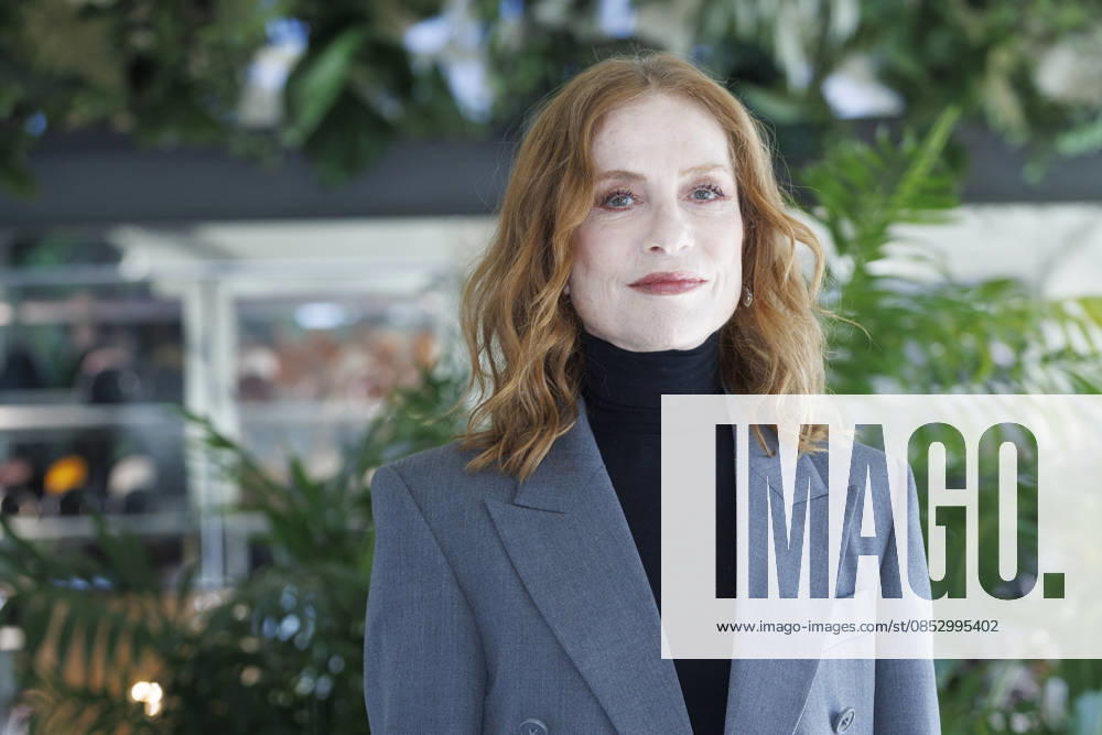 Isabelle Huppert attends the photocall for the movie La donna più ricca del mondo at Sofitel HTL Villa Borghese. Rome Italy - ZUMAs197 20260408_aaa_s197_009