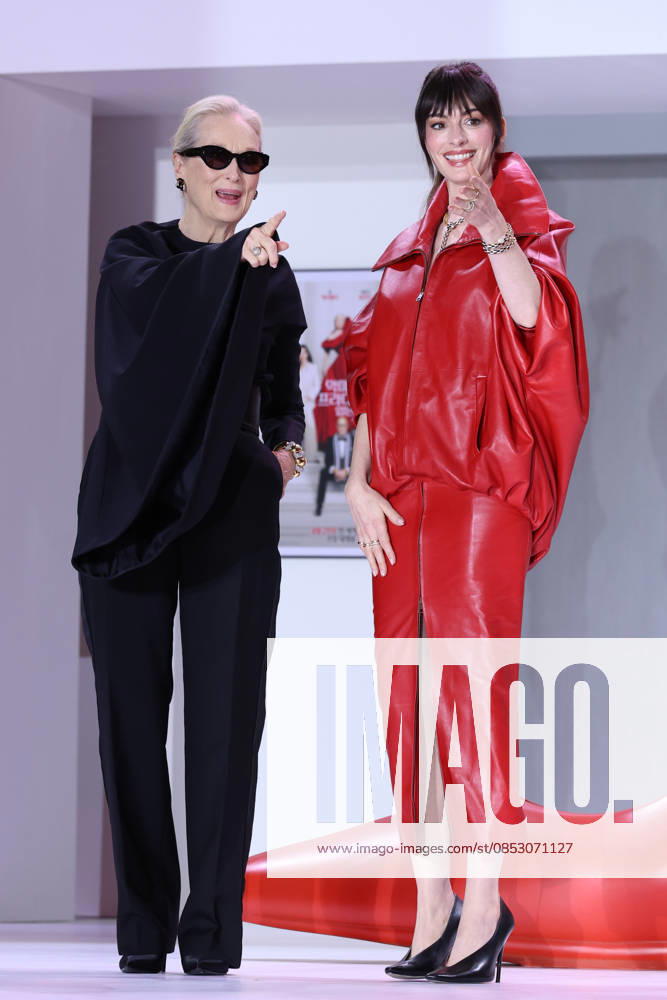 Hollywood stars Anne Hathaway and Meryl Streep in Seoul Hollywood stars Anne Hathaway and Meryl Streep in Seoul Hollywood stars Anne Hathaway (R) and Meryl Streep make their red carpet appearance during a publicity event in Seoul on April 8, 2026, to promote the comedy drama film The Devil Wears Prada 2. (Yonhap) 2026-04-09 15:18:18 < 1980-2026 YONHAPNEWS AGENCY. .> ¼­¿ïÆ¯º°½Ã