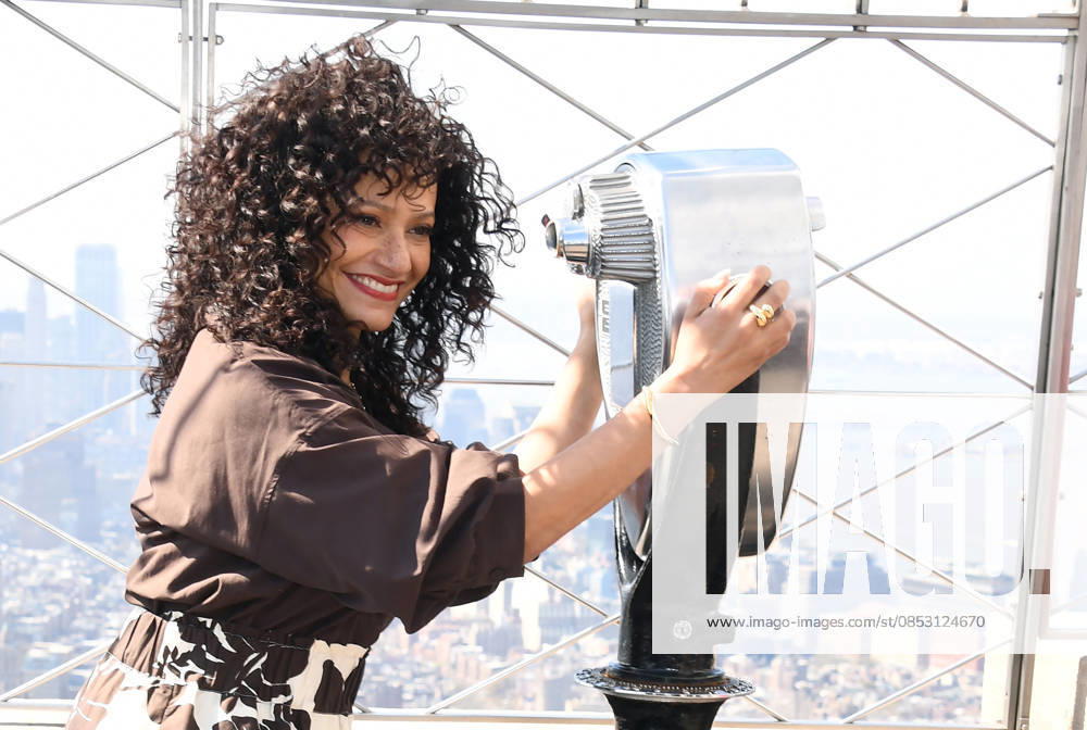 NEW YORK, NY APRIL 9 Judy Reyes visits the Empire State Building ahead of the Season Finale of Scrubs revival on ABC on April 9, 2026 in New York City Photo Credit John Fycke AdMedia 454910 2026 04 09 New York New York City