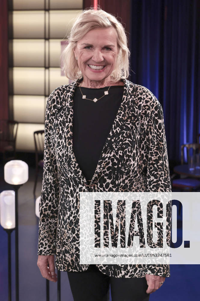 Hera Lind at the recording of the WDR talk show Kölner Treff in WDR Studio BS 3 Cologne, 10 04 2026 Foto:xR.xSchmiegeltx xFuturexImagex koelner_treff1004_6408