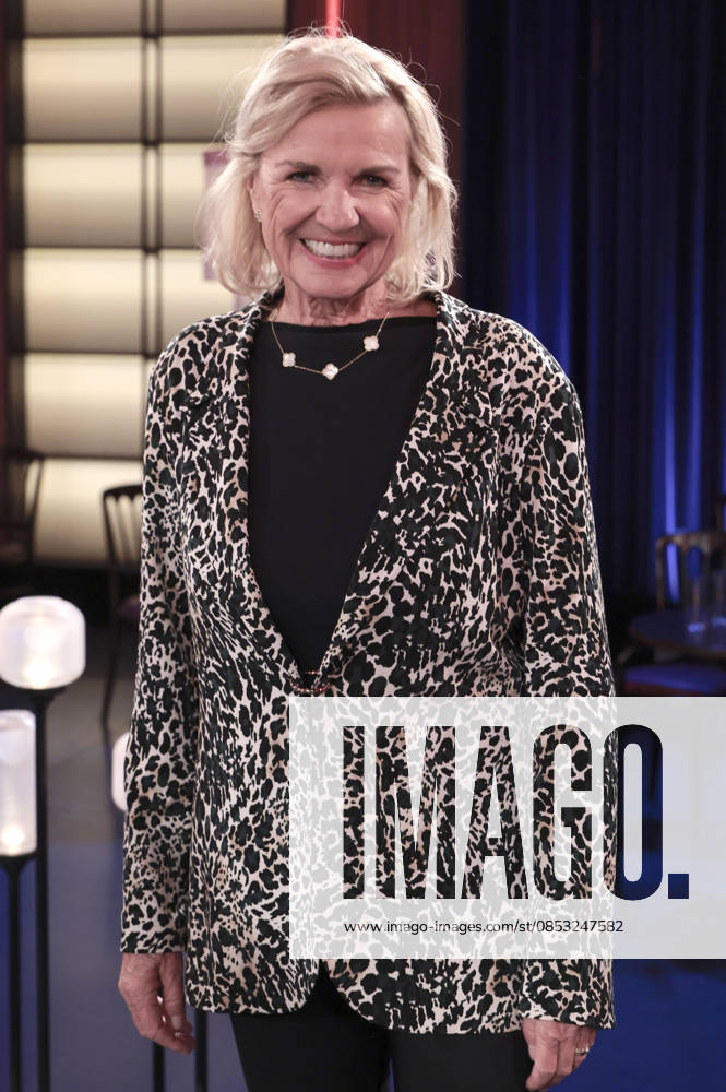 Hera Lind at the recording of the WDR talk show Kölner Treff in WDR Studio BS 3 Cologne, 10 04 2026 Foto:xR.xSchmiegeltx xFuturexImagex koelner_treff1004_6409