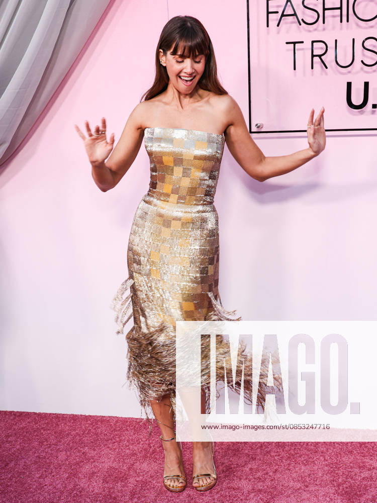 Fashion Trust U.S. Awards 2026 LOS ANGELES, CALIFORNIA, USA - APRIL 07: Alison Brie wearing a Monse dress, Jimmy Choo shoes and clutch, and jewelry by Jennifer Meyer and Shay arrives at the Fashion Trust U.S. Awards 2026 In Partnership With Google held at nya studios WEST on April 7, 2026 in Los Angeles, California, United States., Credit:Chad Salvador Avalon United States, California, Los Angeles, nya studios WEST