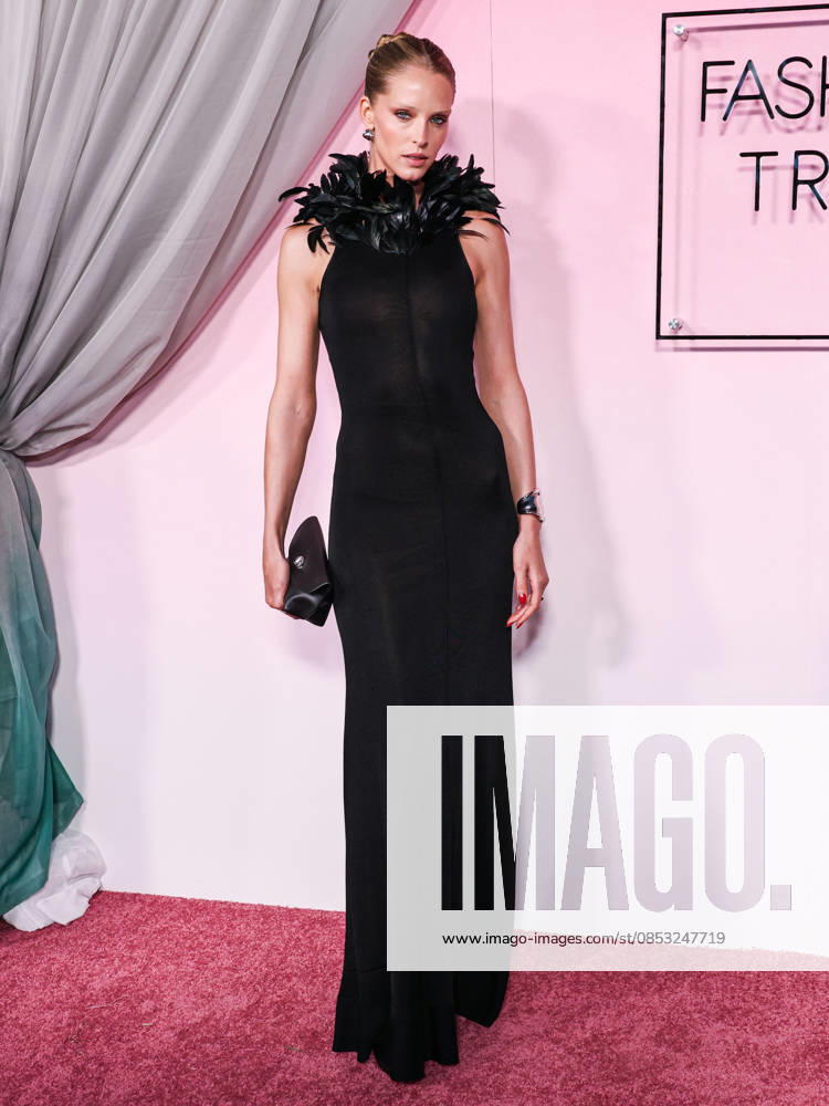 Fashion Trust U.S. Awards 2026 LOS ANGELES, CALIFORNIA, USA - APRIL 07: Abby Champion arrives at the Fashion Trust U.S. Awards 2026 In Partnership With Google held at nya studios WEST on April 7, 2026 in Los Angeles, California, United States., Credit:Chad Salvador Avalon United States, California, Los Angeles, nya studios WEST