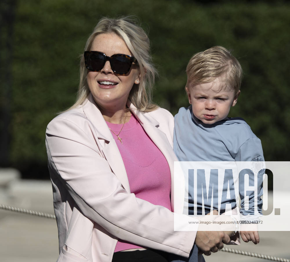 Trump departs from White House to Charlottesville WASHINGTON, UNITED STATES - APRIL 10: White House press secretary Karoline Leavitt (L) and her son Niko Riccio (R) are seen during the departure of US President Donald Trump (not seen) and his son Eric Trump (not seen) to Charlottesville, Virginia on April 10, 2026, in Washington DC. Celal Gunes Anadolu Washington DC United States. Editorial use only. Please get in touch for any other usage.