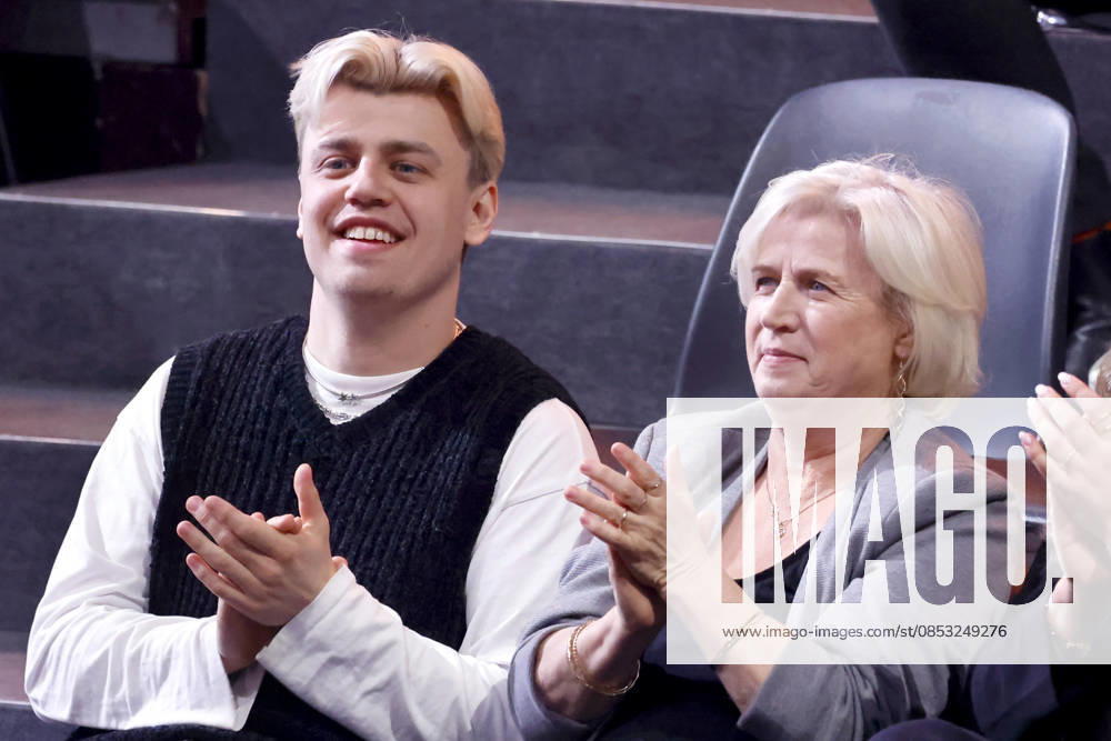 Streamer Kevin Teller Papaplatte and his mother Silke Teller at the fifth dance show of the 19th season of the RTL dance show Lets Dance at the Coloneum Cologne, 10 04 2026 NRW Germany