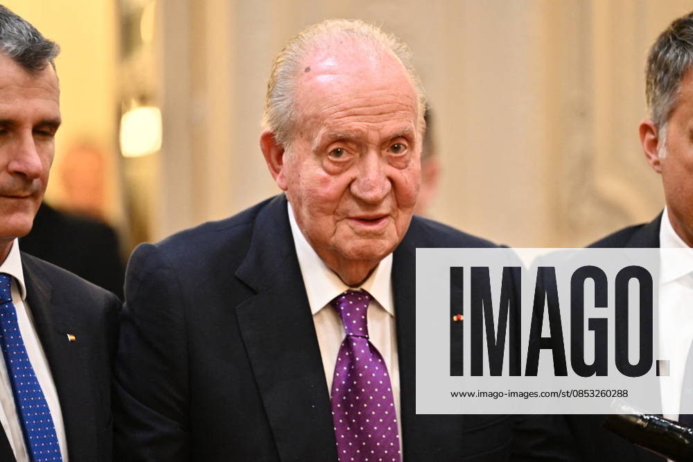 King Juan Carlos at event la 35eme Journee du Livre Politique - Paris King Juan Carlos during a tribute to Former French Prime Minister Lionel Jospin by Pierre Moscovici at the event la 35eme Journee du Livre Politique ( 35th Political Book Day ) at the National Assembly in Paris, France on April 11 2026. Photo by Eliot Blondet ABACAPRESS.COM Paris France