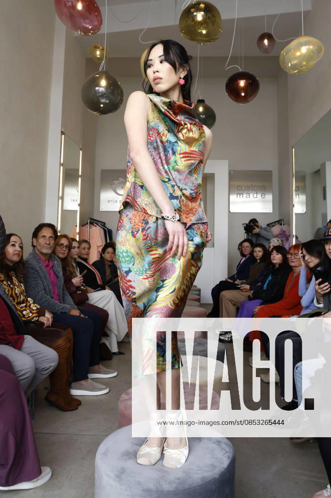 Miho Shiratori at the Anja Gockel Fashion Show Fresh for the senses in the Paris 44 showroom by Anja Gockel Berlin, 10 04 2026 Foto:xAgenturxWehnertx Vinagex xFuturexImagex gockel_6473