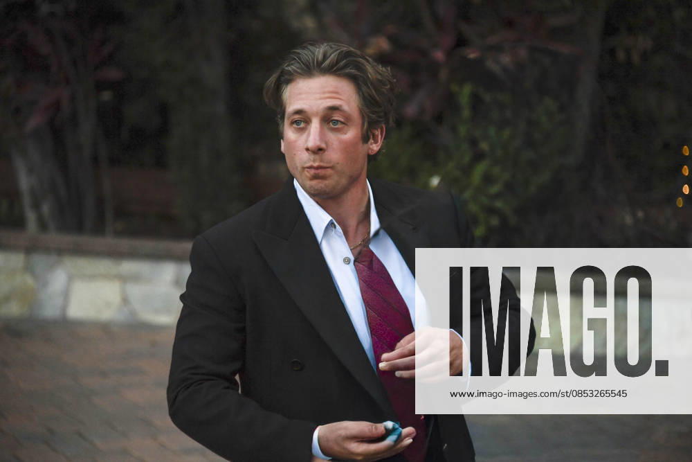 JEREMY ALLEN WHITE arrives at the HBA Hollywood Beauty Awards. This years theme, The Beauty of Spring, La Beauty du Printemps in partnership with Helen Woodward Animal Center, supporting animal rescue and advocacy. Los Angeles USA - ZUMAs196 20260410_aap_s196_004