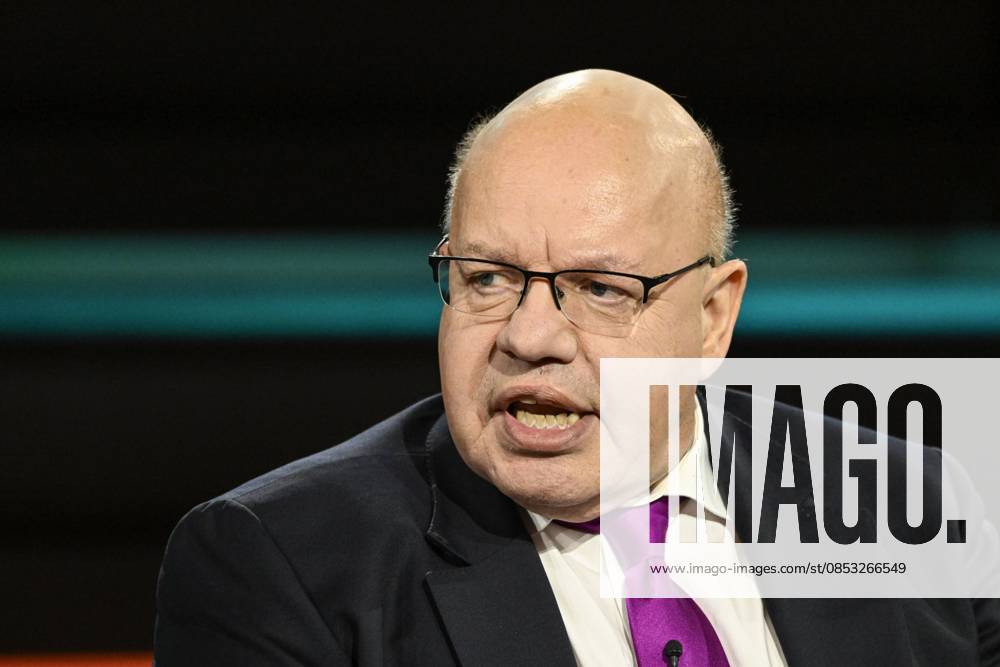Peter Altmaier Politician 04 26 her Peter Altmaier on April 1, 2026 in Markus Lanz , ZDF TV Television Talk Show Talk Show Germany German German man Ex Federal Minister of Economics CDU former former Minister Federal Minister of Economics Politics German politician cross portrait speaking